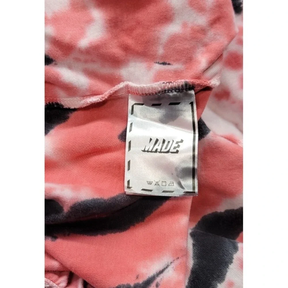 Hypland X Naruto Shippuden Skater Shorts Adult Large Red Tie Dye Inseam 9